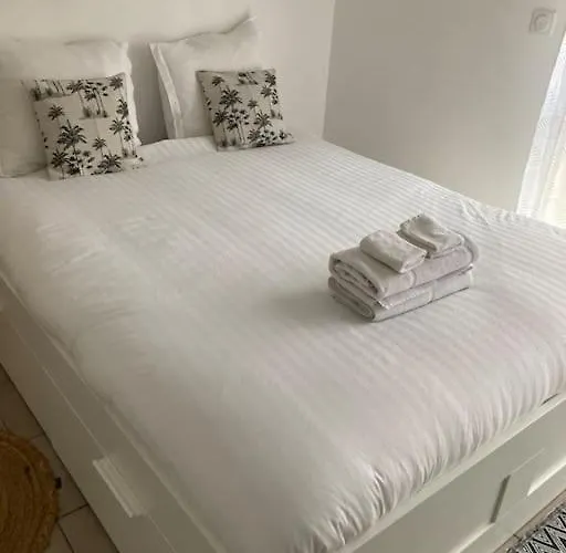 Cosy, Lyon, Avec Garage Prive Apartman Lyon